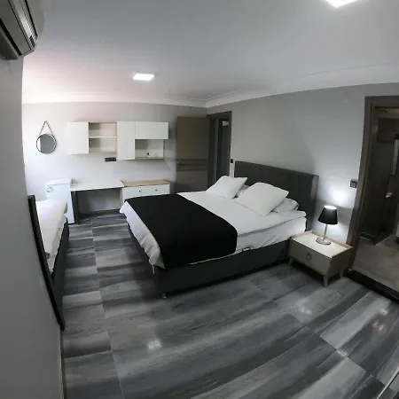 Dkd Deluexe Hotel